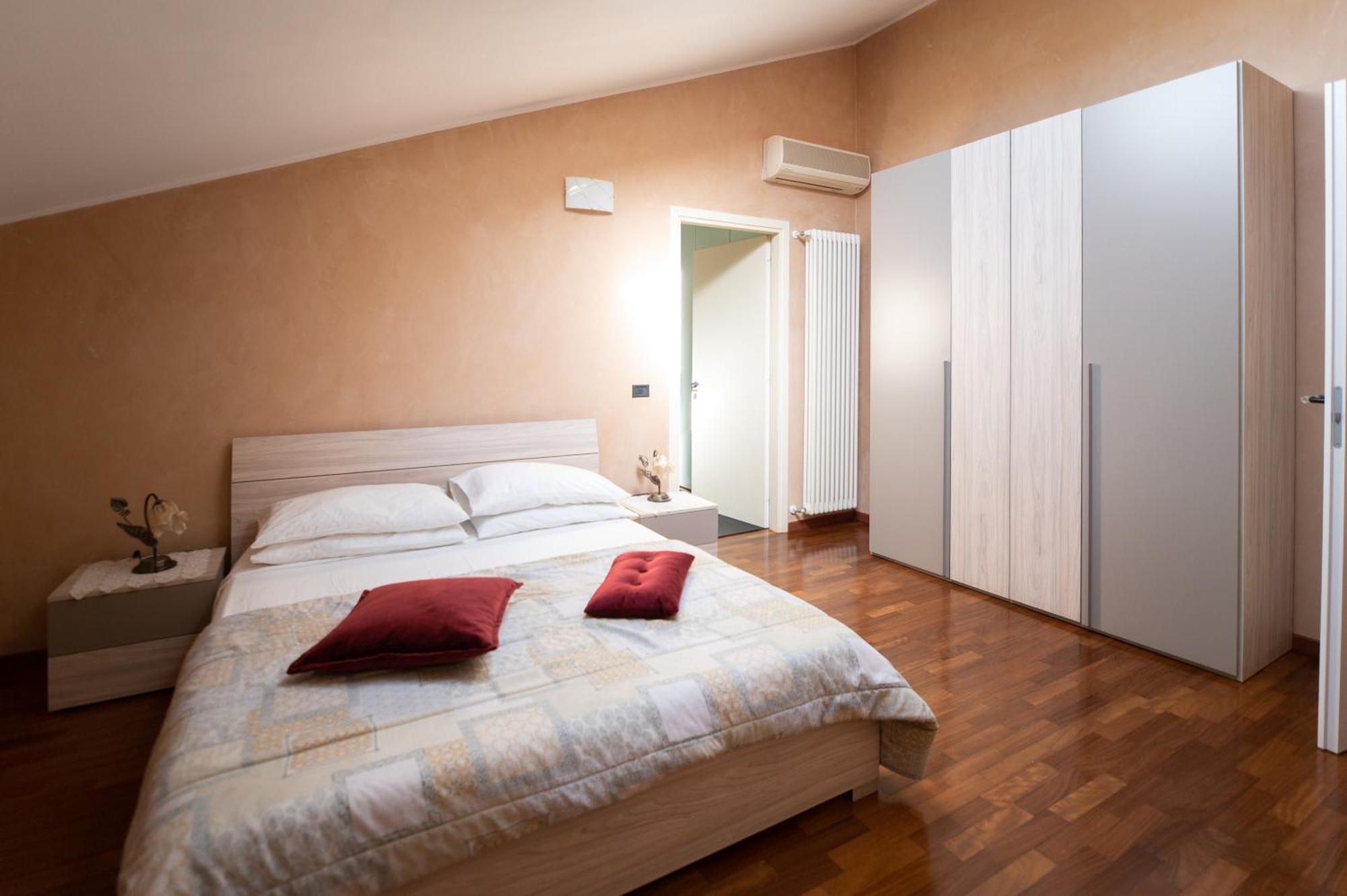 Apartment Tranquil Elegance In